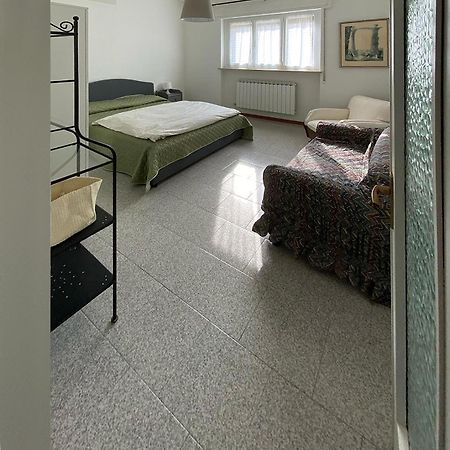 Casa Serena Induno Olona Екстериор снимка